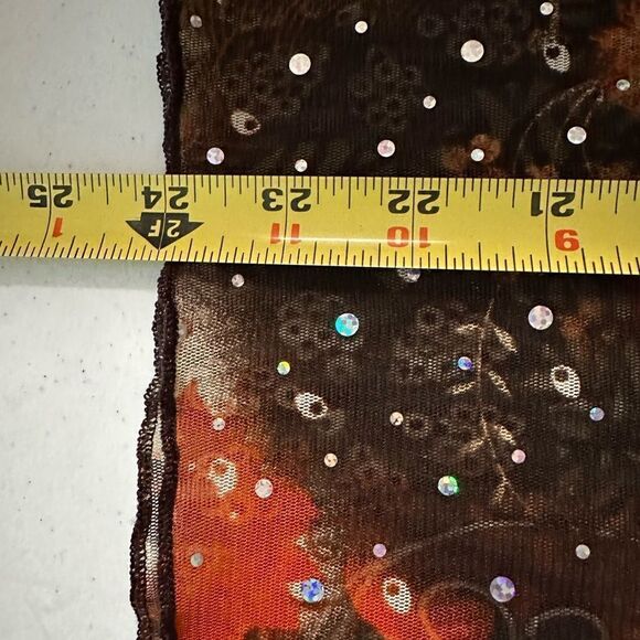 Beautiful woman’s multi color blouse - Picture 9 of 10